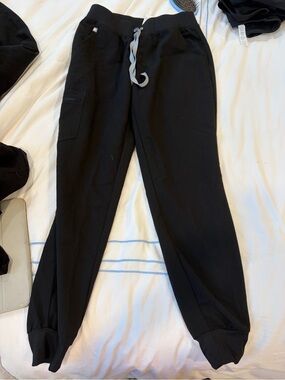 Figs Black Women’s Jogger Pants with Gray Drawstring